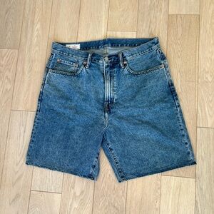 GAP Denim/Jean Shorts (Sz 33)